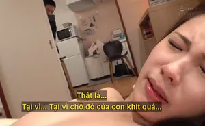 Em có muốn thử bú ti hai chị không